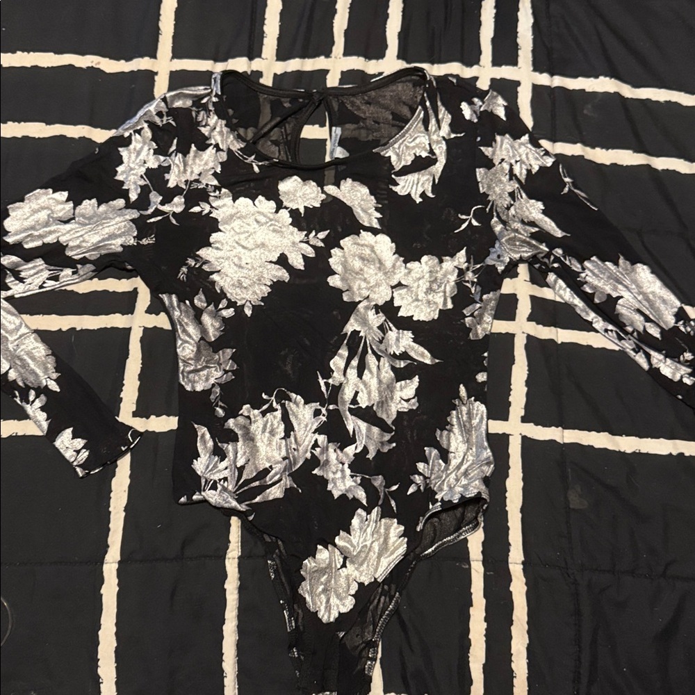 Charlotte Russe Black and Silver Patterned Top